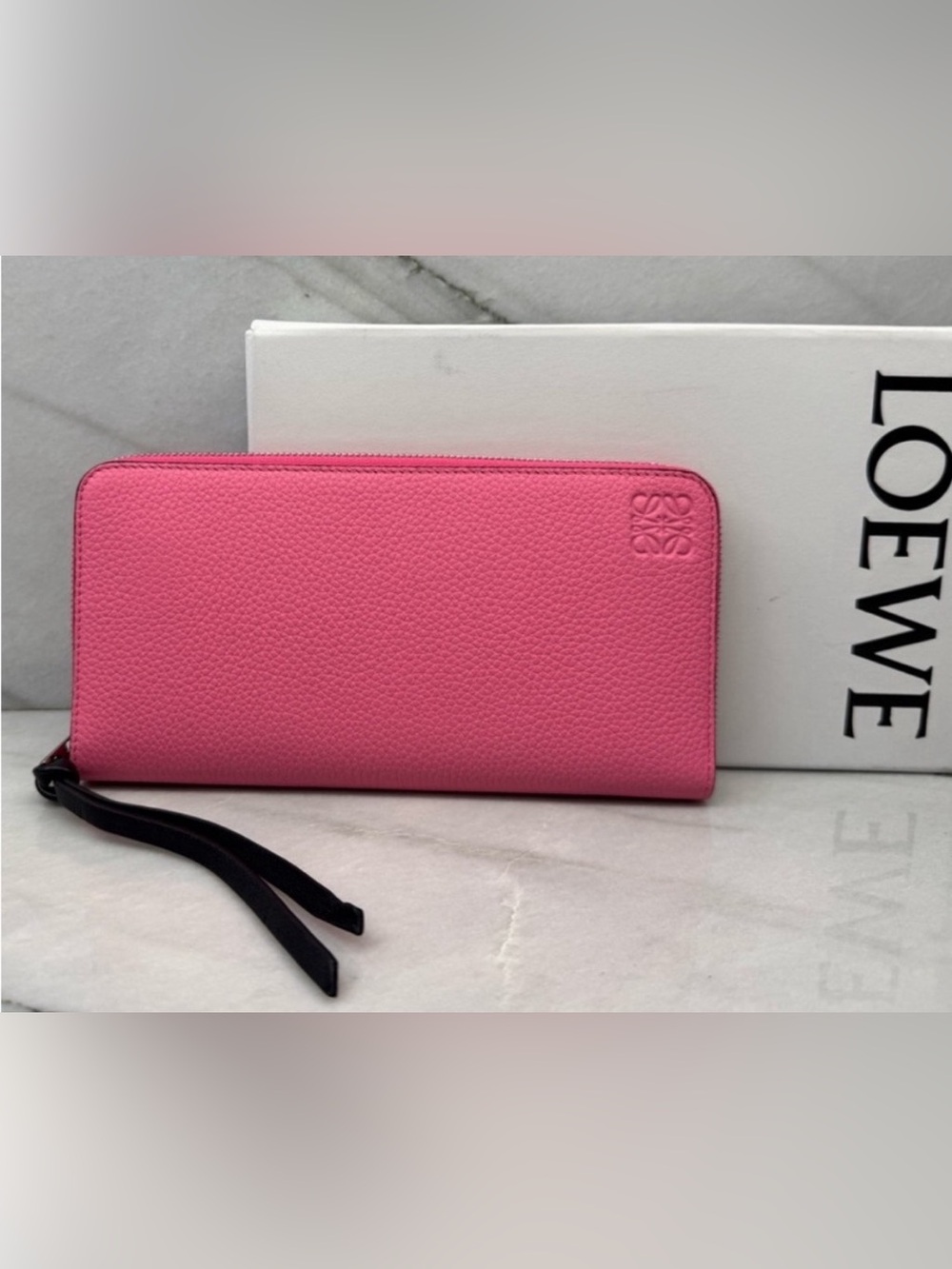 Loewe Pink Pebbled Zip Wallet
